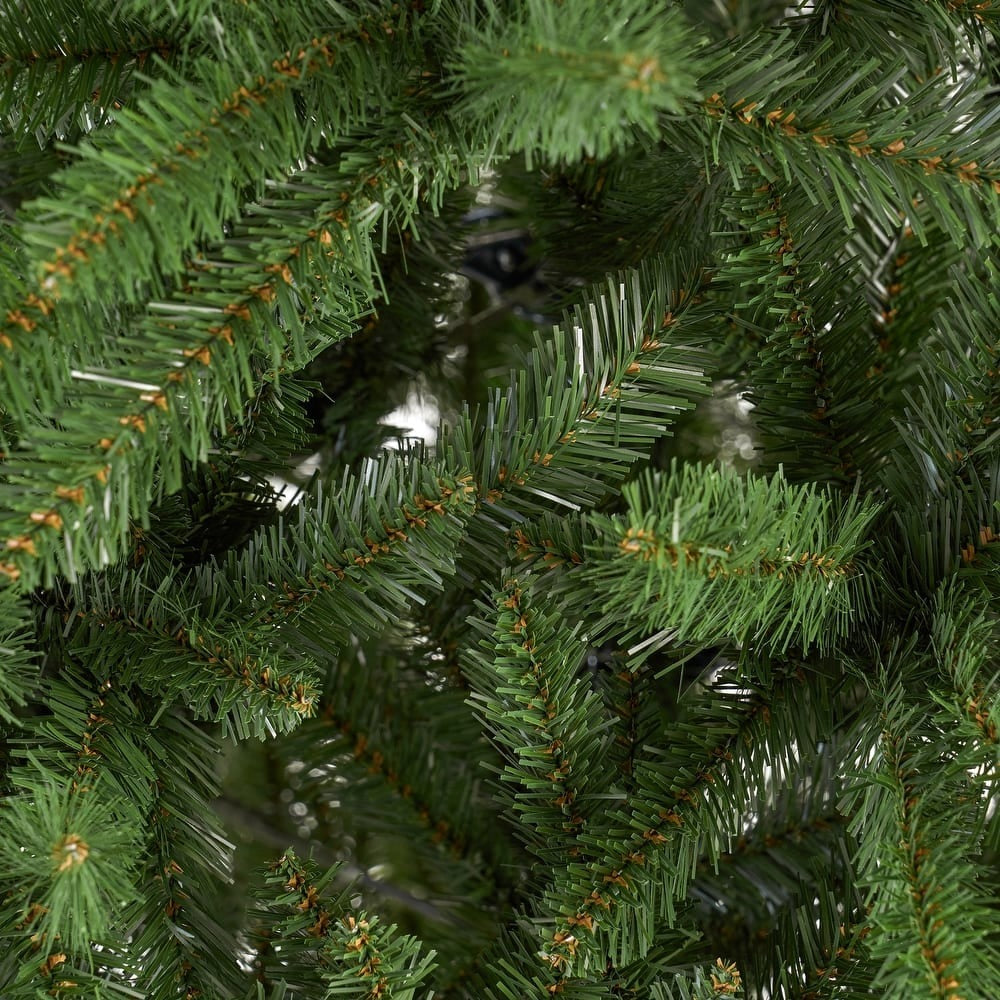 Norway Spruce 7.5-stopa Artificial Christmas Tree, 60.00 L X 60.00 W X 90.00 H, Unlit