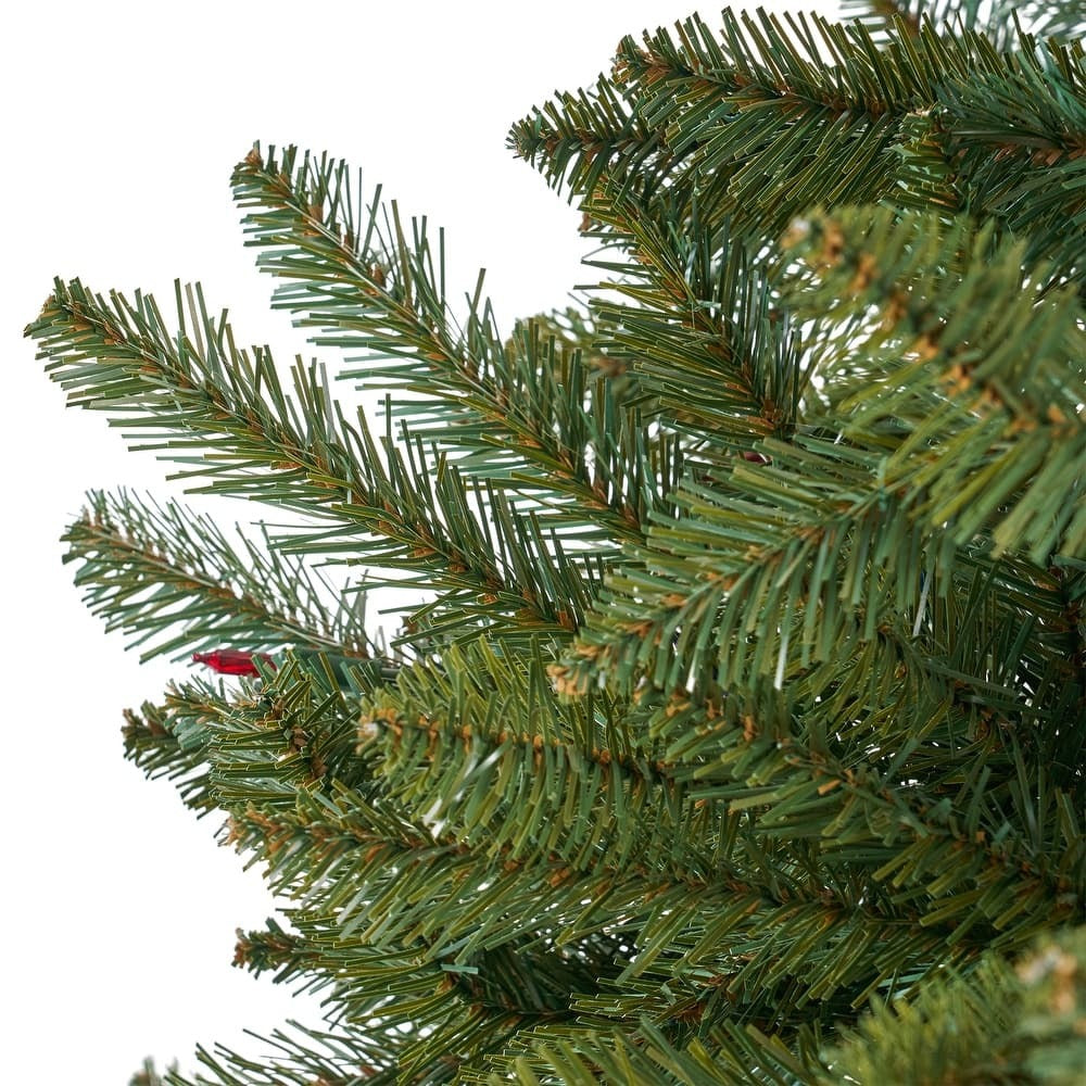 Norway Spruce 7.5-stopa Artificial Christmas Tree, 60.00 L X 60.00 W X 90.00 H, Unlit