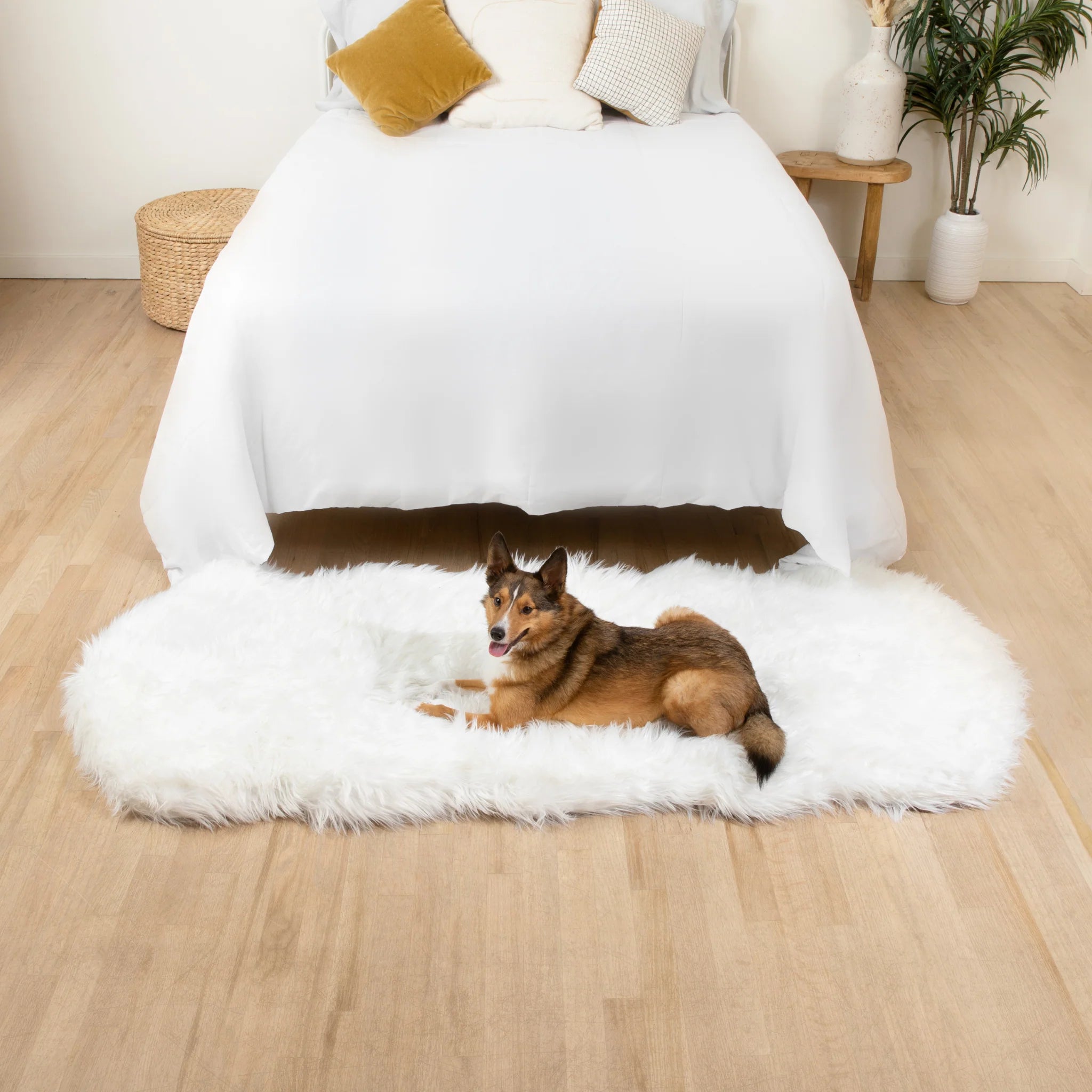 Runner Faux Fur pianka memory dla psa lozko, Curve biały