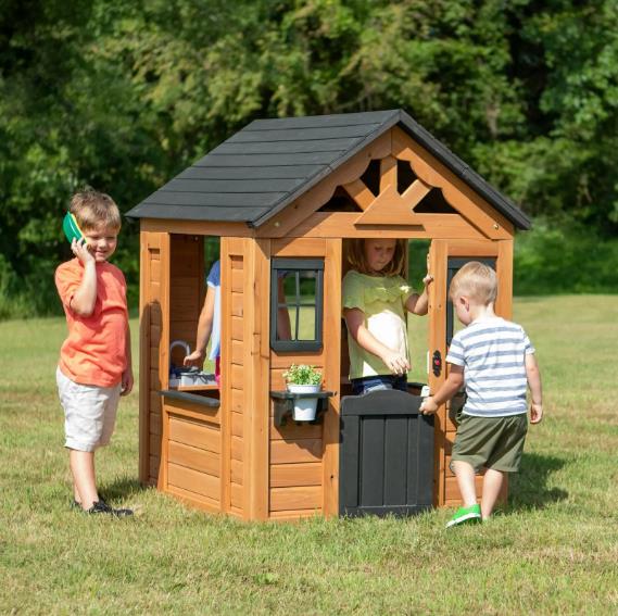 Wewnętrzny/zewnętrzny Cedar Playhouse z kuchenny