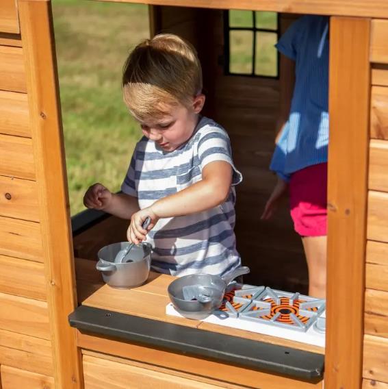 Wewnętrzny/zewnętrzny Cedar Playhouse z kuchenny