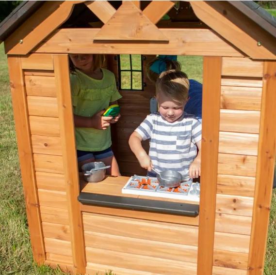 Wewnętrzny/zewnętrzny Cedar Playhouse z kuchenny