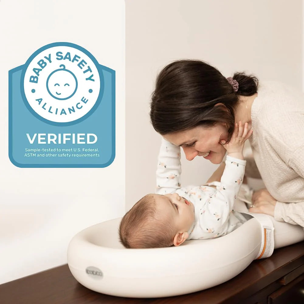 Peanut Changer dziecięcy Vanilla z Easy-clean Diaper podkładka