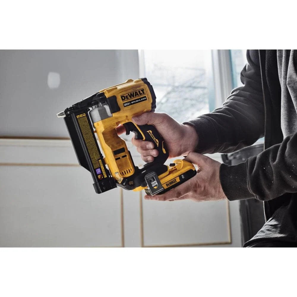 Gauge, kompaktowy seria 20V maks Pin Nailer 23, zestaw DCN623D1
