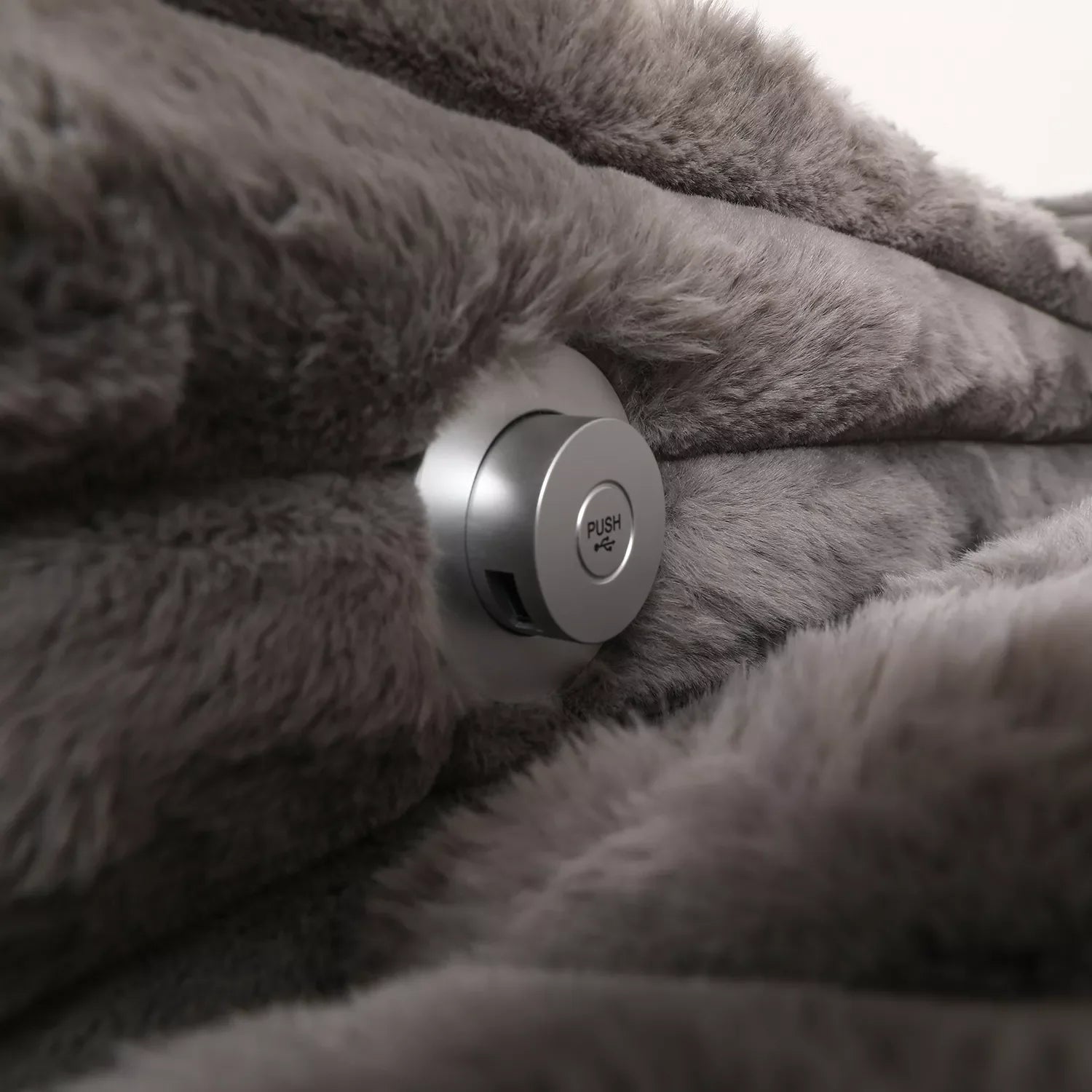 Chaise Lounge z podwójny Cupholders i ładowanie Ports