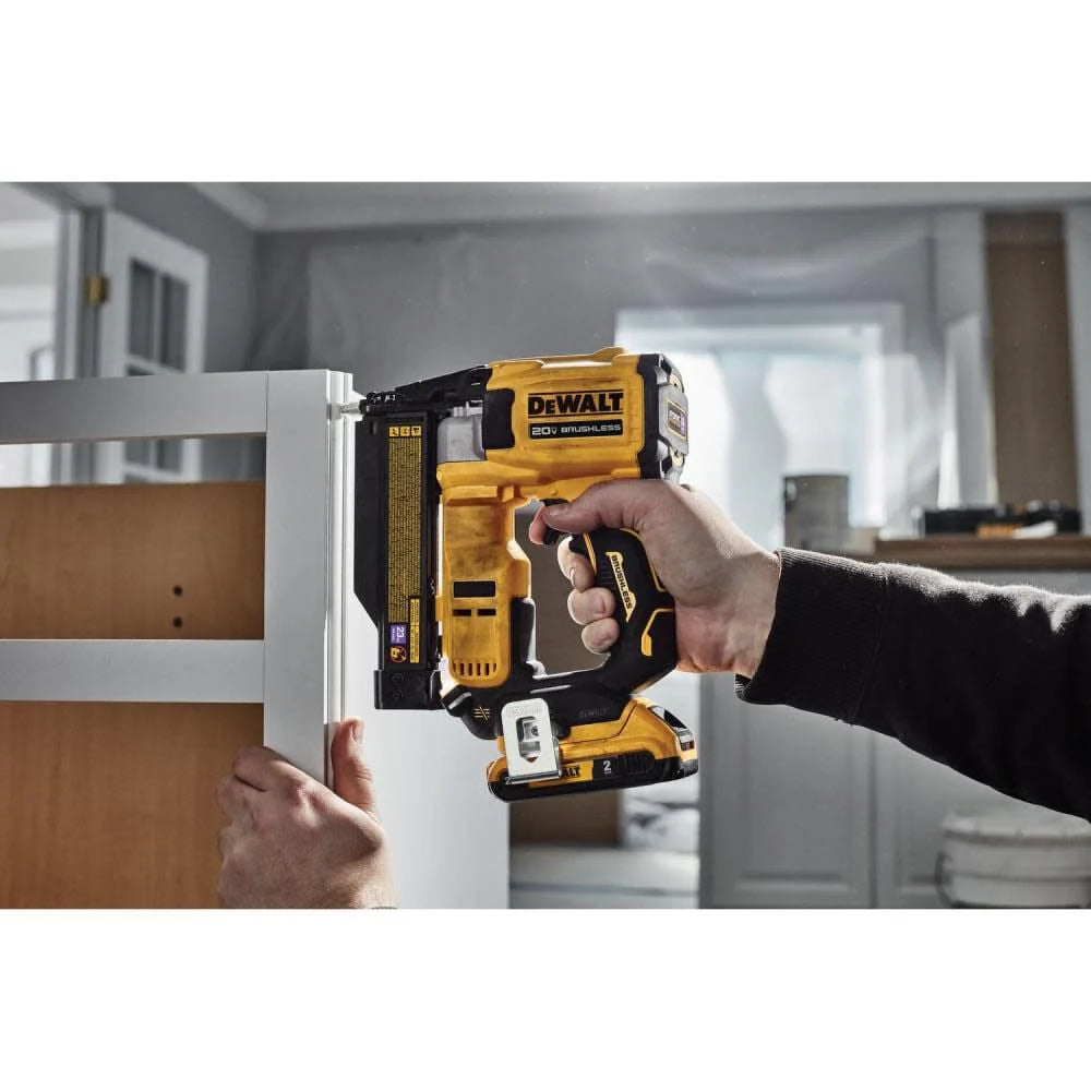 Gauge, kompaktowy seria 20V maks Pin Nailer 23, zestaw DCN623D1