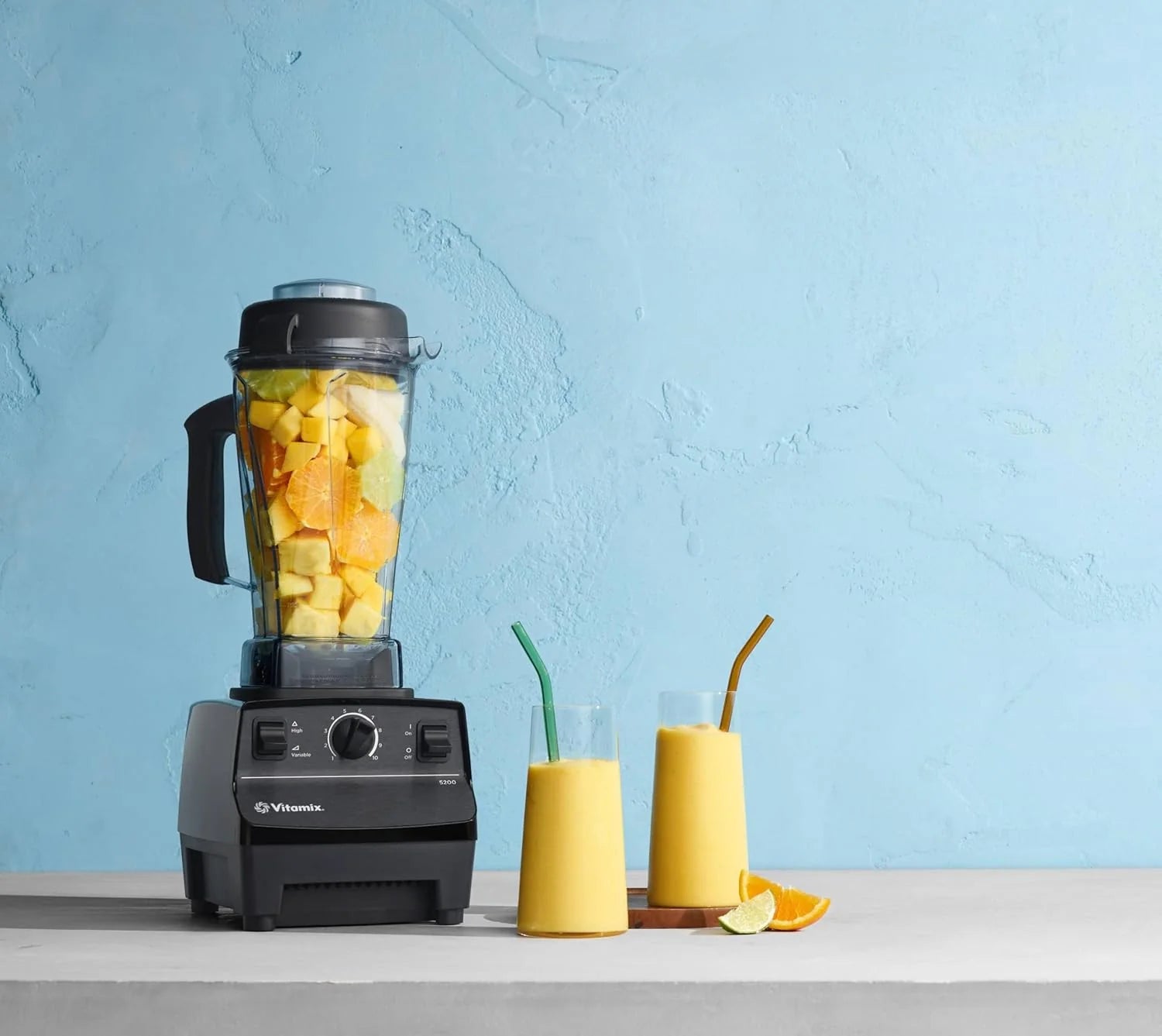 5200 Blender, 64 Oz Container, Self-cleaning, czarny