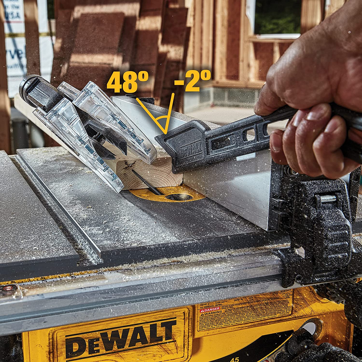 Pila stolowa, do Jobsite, kompaktowy, 8-1/4-cali (DWE7485)